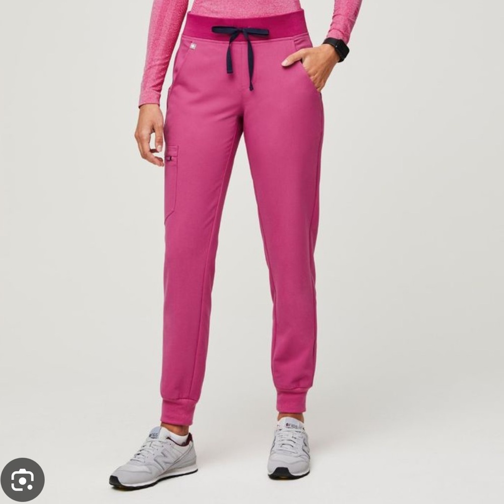 FIGS Women’s Electric Orchid Zamora High wasted Scrub pants